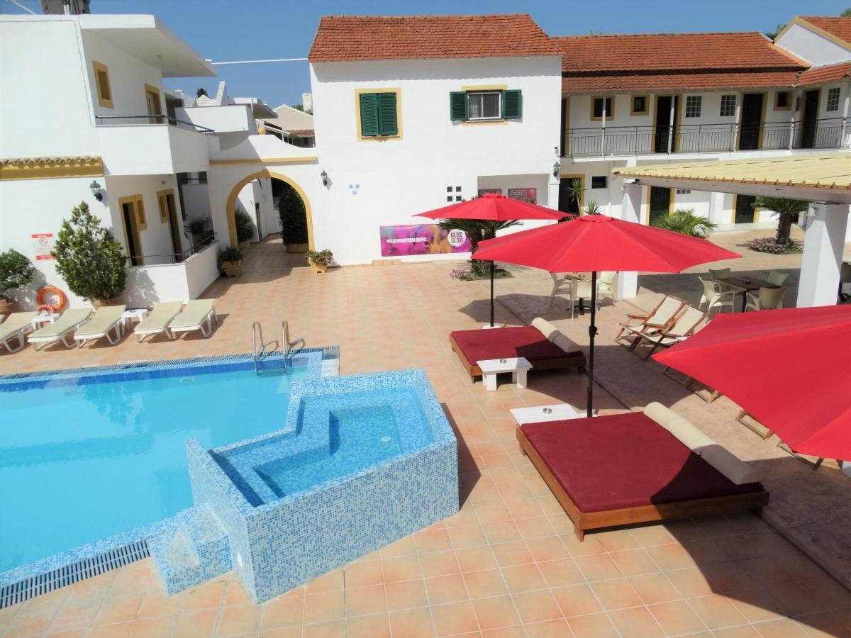 Oasis Beach Club Kávos Esterno foto