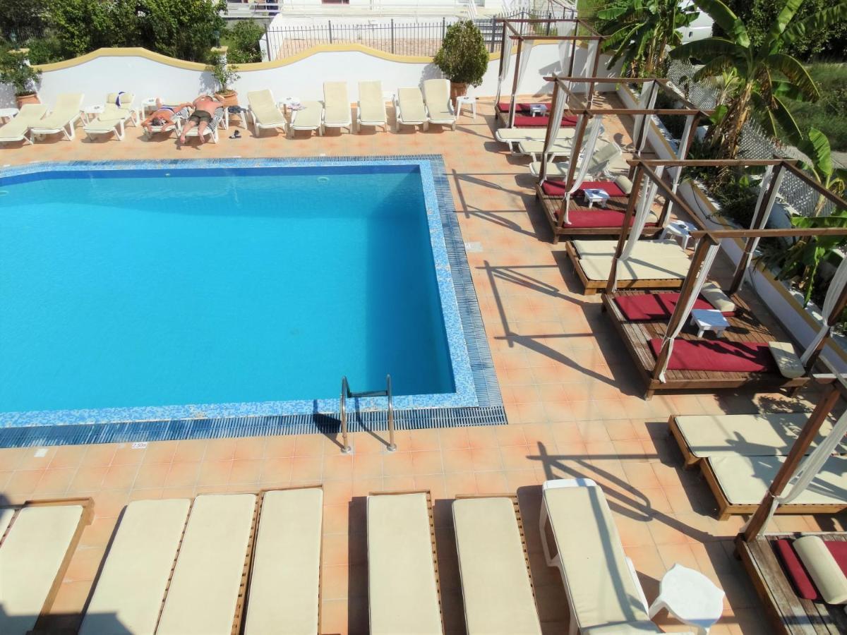 Oasis Beach Club Kávos Esterno foto